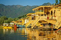 Reflection of house boats & shikaras in lake