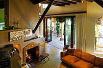 Cocagne house : lounge with fireplace + patio