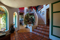 Cocagne house : entrance hall