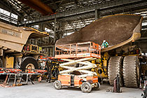 mechanicc welding truck dump box in workshop