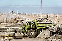 320 T truck offloading at crusher