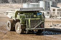 320 T truck near crusher