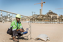 environmental monitoring assistant Immanual measuring sound and ground vibration during blasting