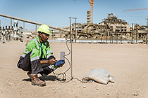 environmental monitoring assistant Immanual measuring sound and ground vibration during blasting