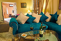 cottage honeymoon suite : lounge & bedroom